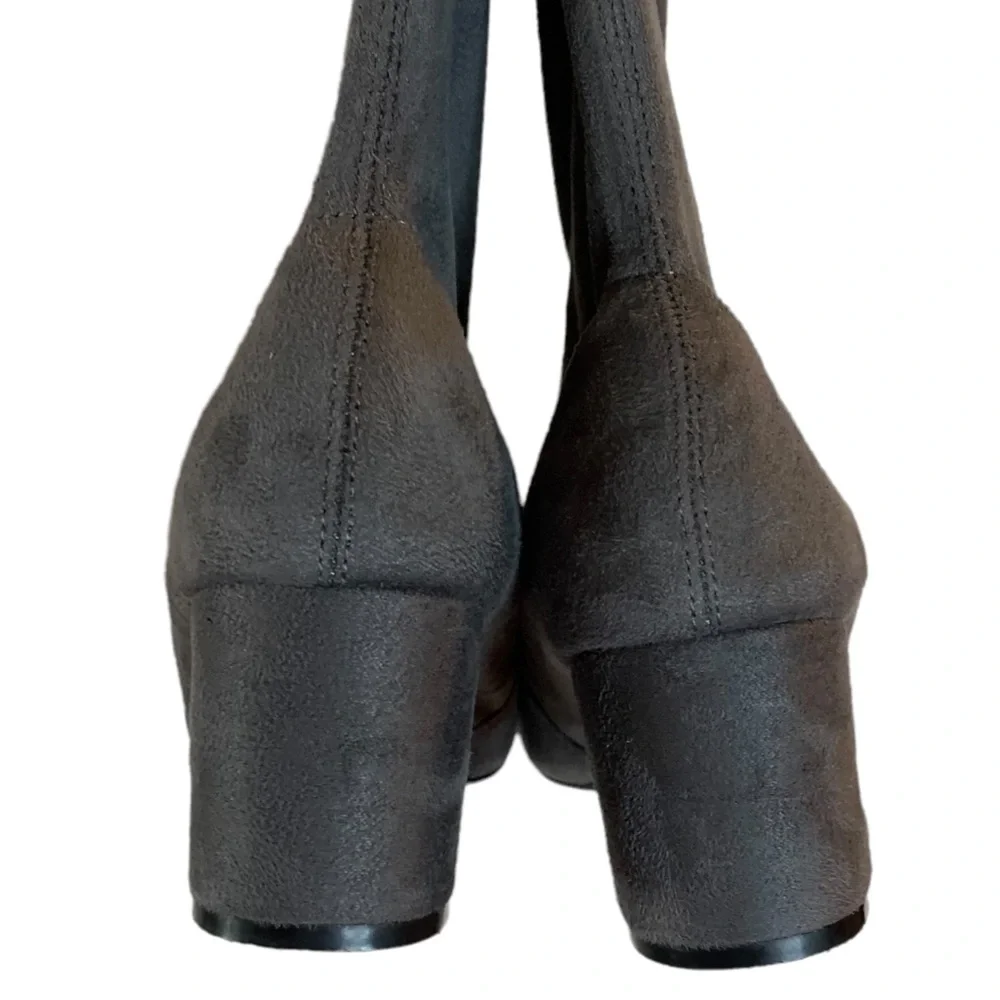Gray faux suede over the knee boots block 2.5” heel size - Picture 3 of 16